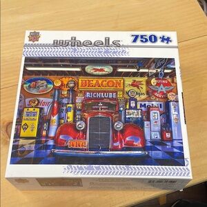 Vintage Car Puzzle with Red and Blue Colors